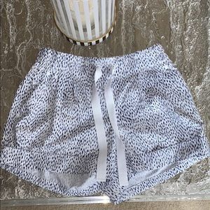 Animal print lululemon shorts size 4